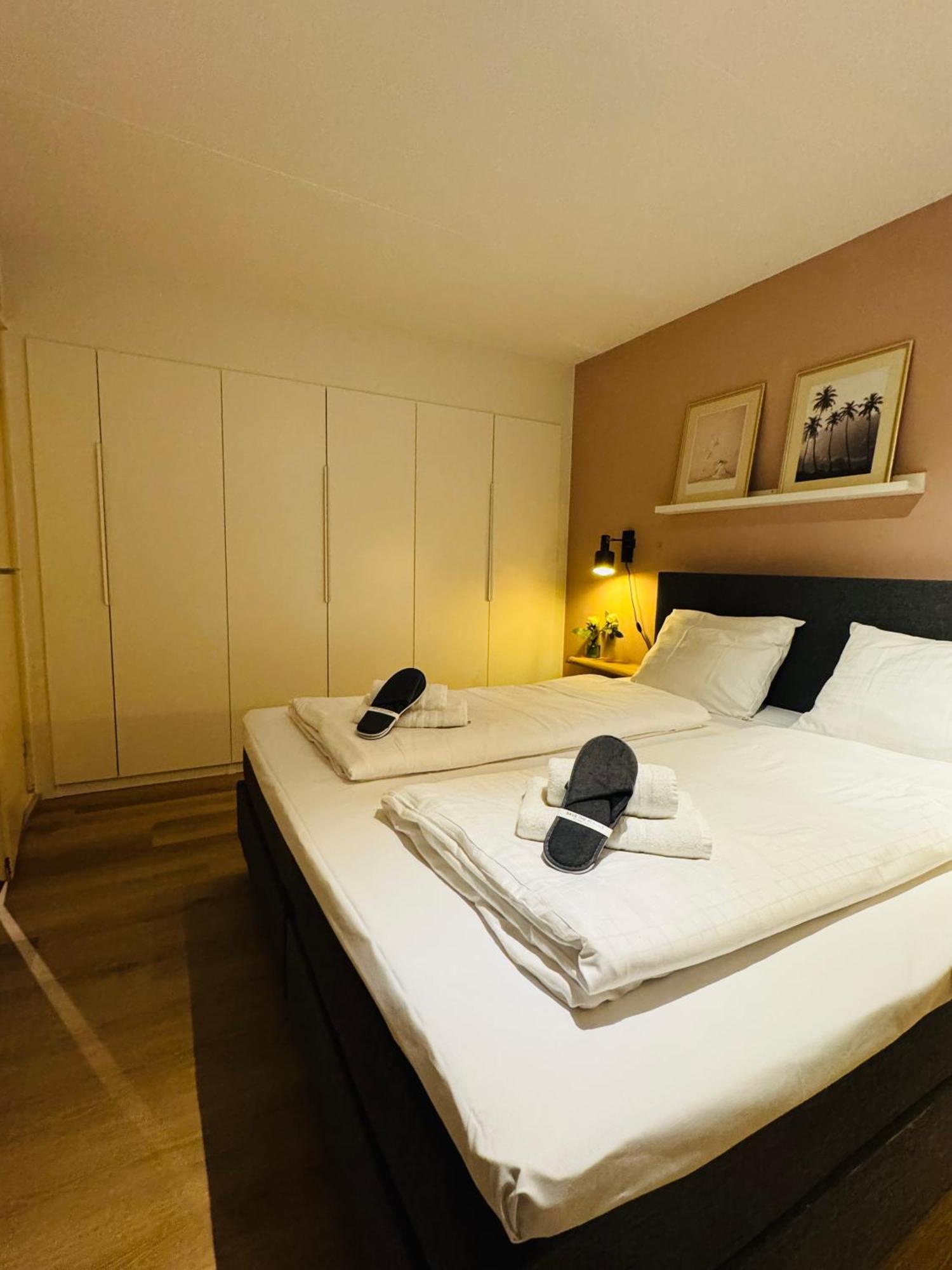Apartament Hello Noordwijk - Souterrain Hoogwakersbosstraat 6 Zewnętrze zdjęcie