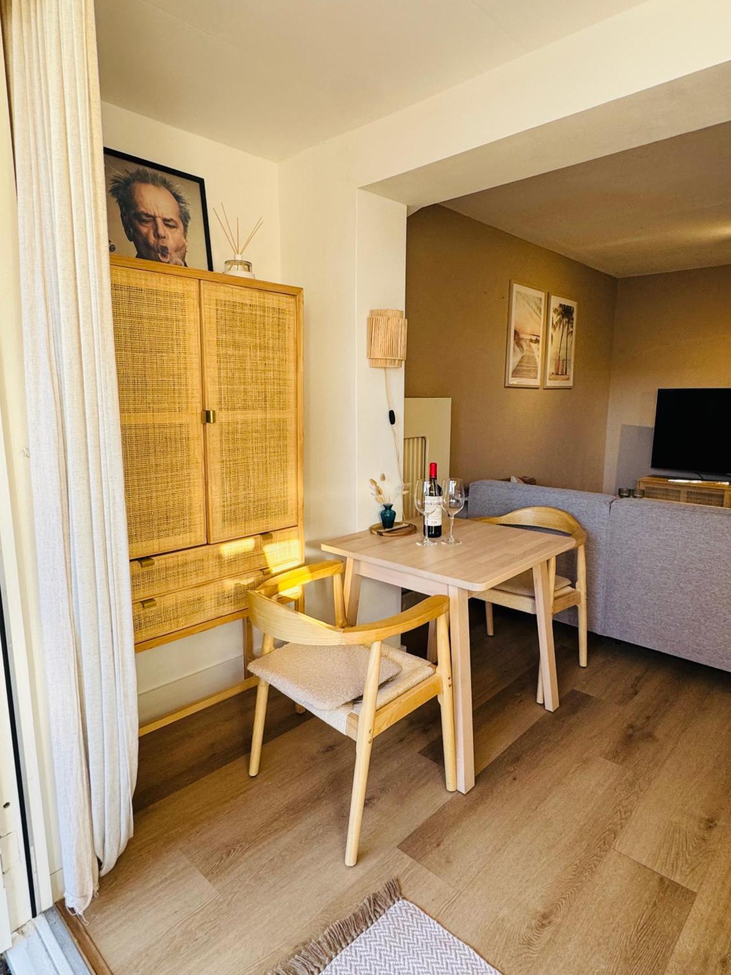 Apartament Hello Noordwijk - Souterrain Hoogwakersbosstraat 6 Zewnętrze zdjęcie