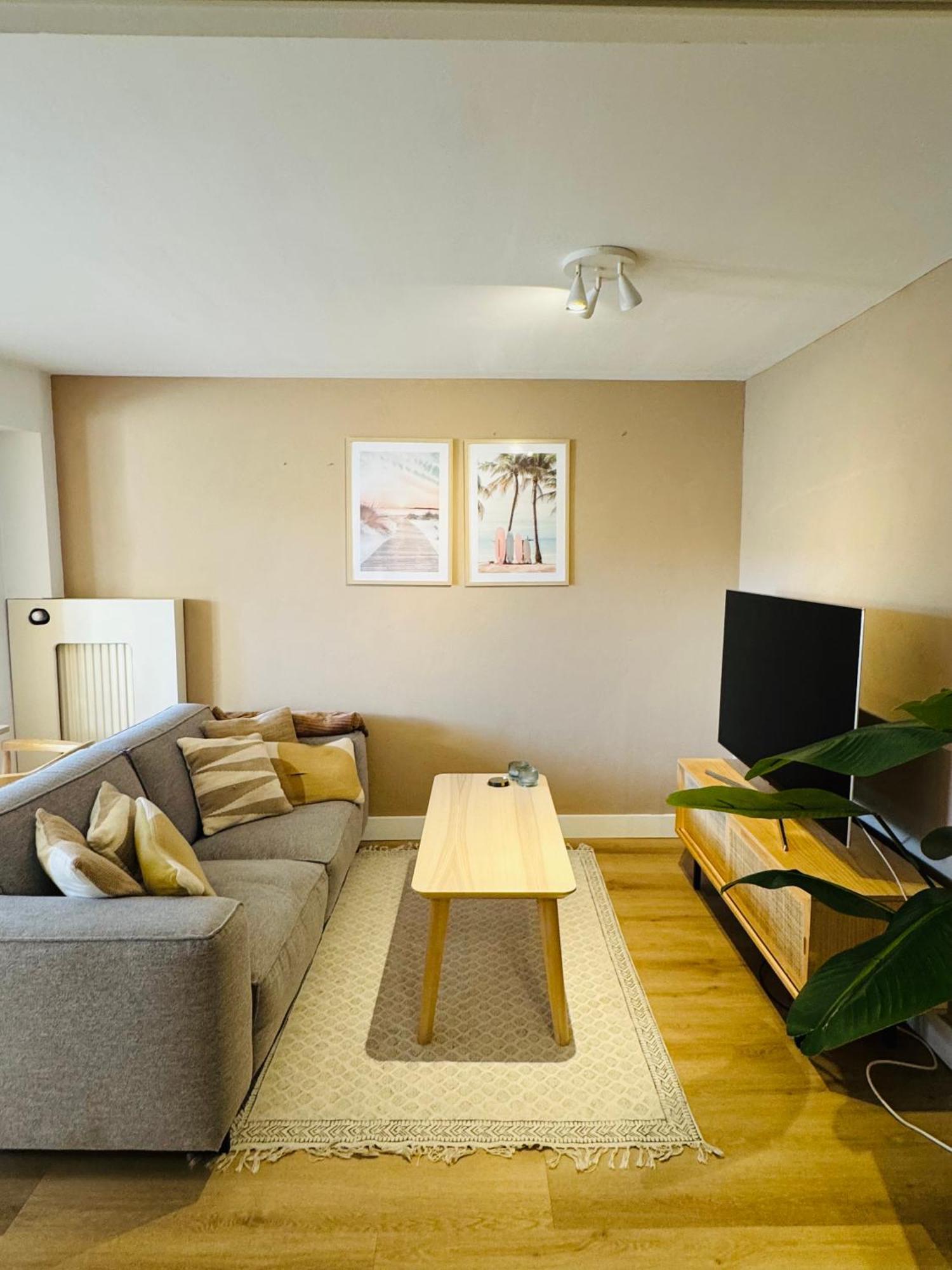 Apartament Hello Noordwijk - Souterrain Hoogwakersbosstraat 6 Zewnętrze zdjęcie